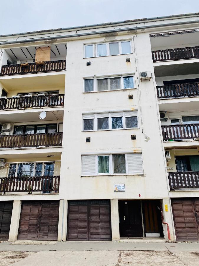 Kalvaria Apartman Szeged Exterior photo
